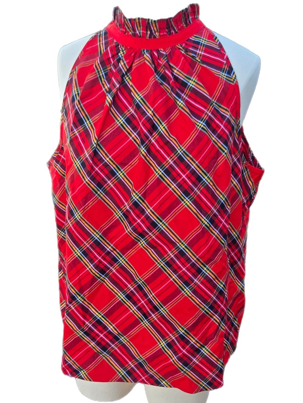 Ruffleneck sleeveless cotton poplin top in Good Tidings plaid